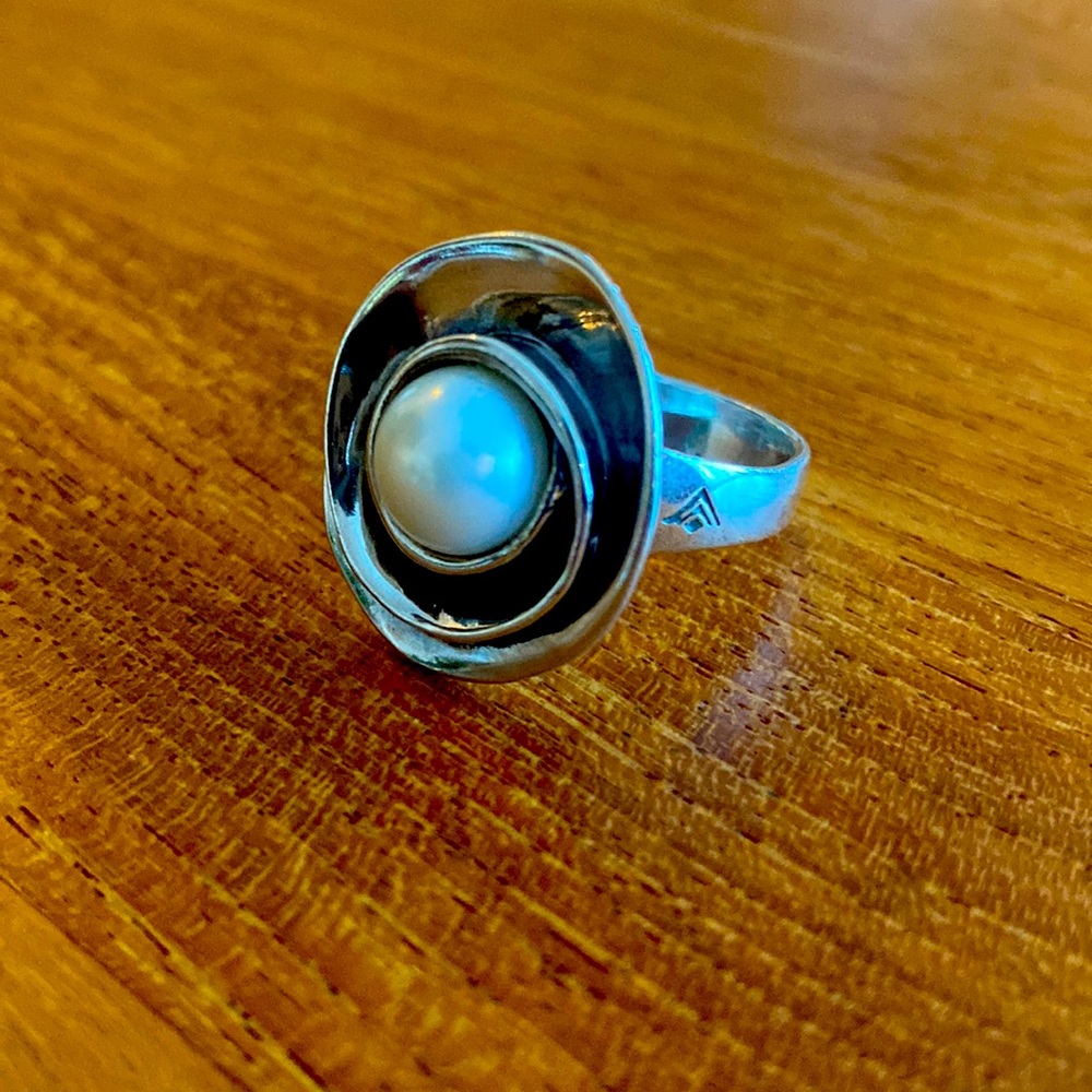 Silpada ‘Lily Pearl’ Ring